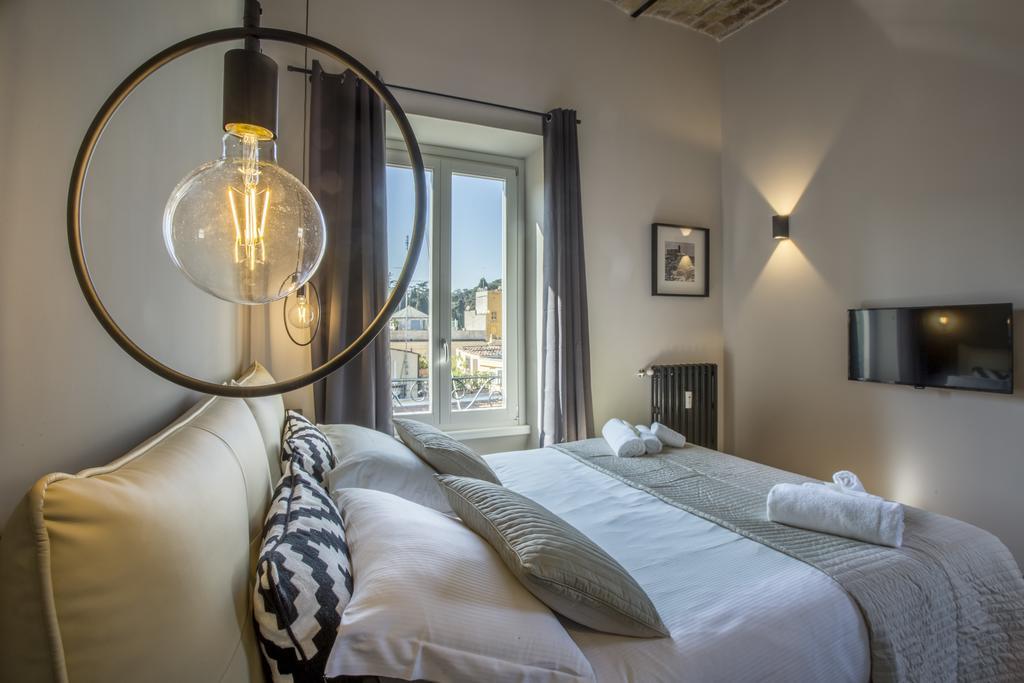 Eve Penthouse Colosseo Apartment *