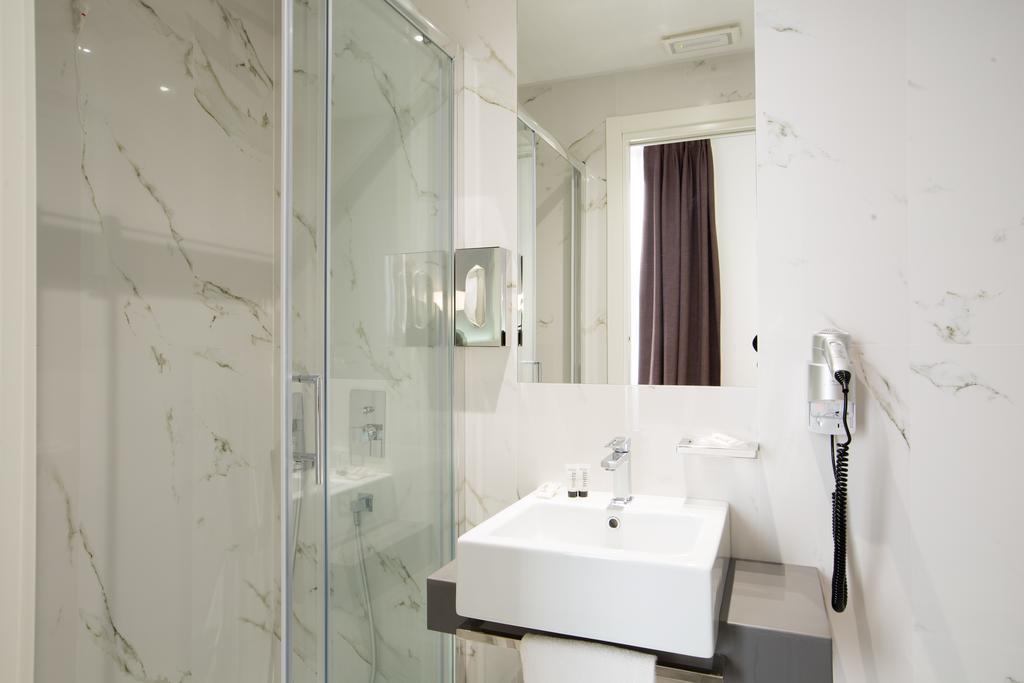 Hotel Crosti Rome