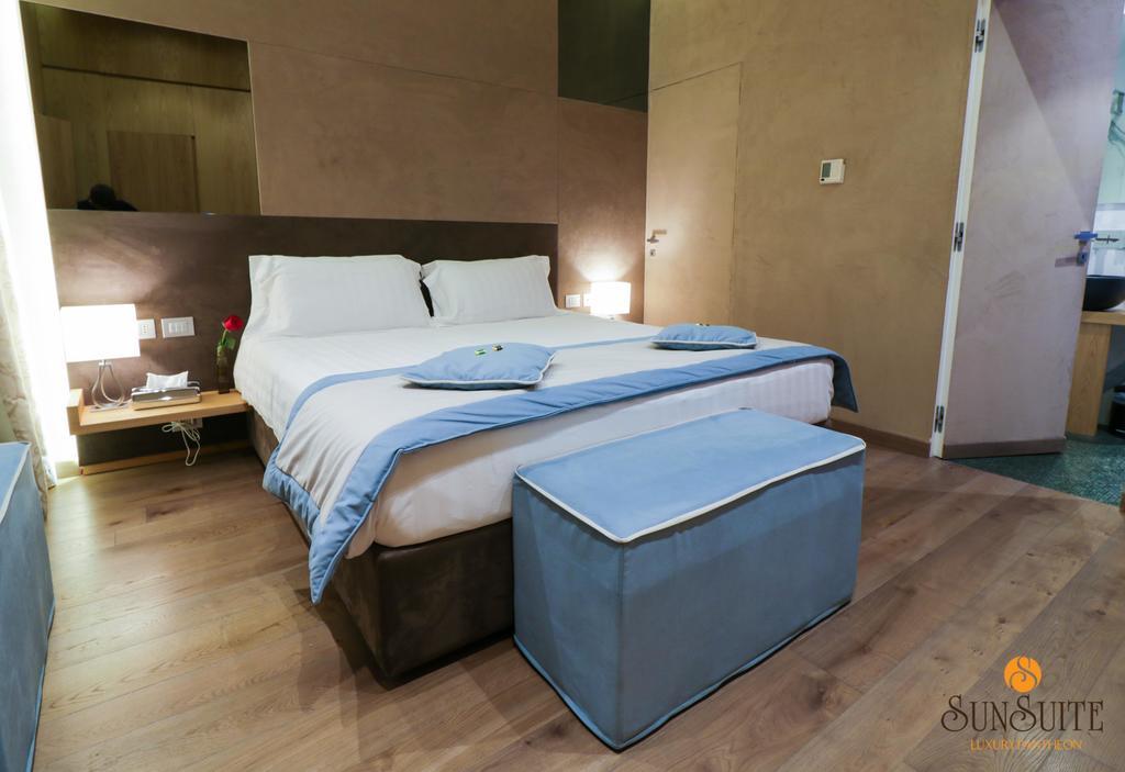 Sun Luxury Pantheon Guest house