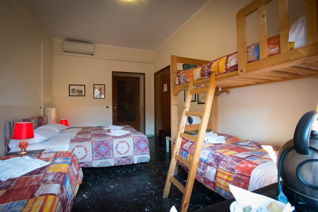 Guest house Quo Vadis 3*