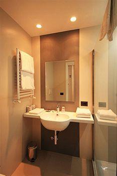 Manin Guest house 3*