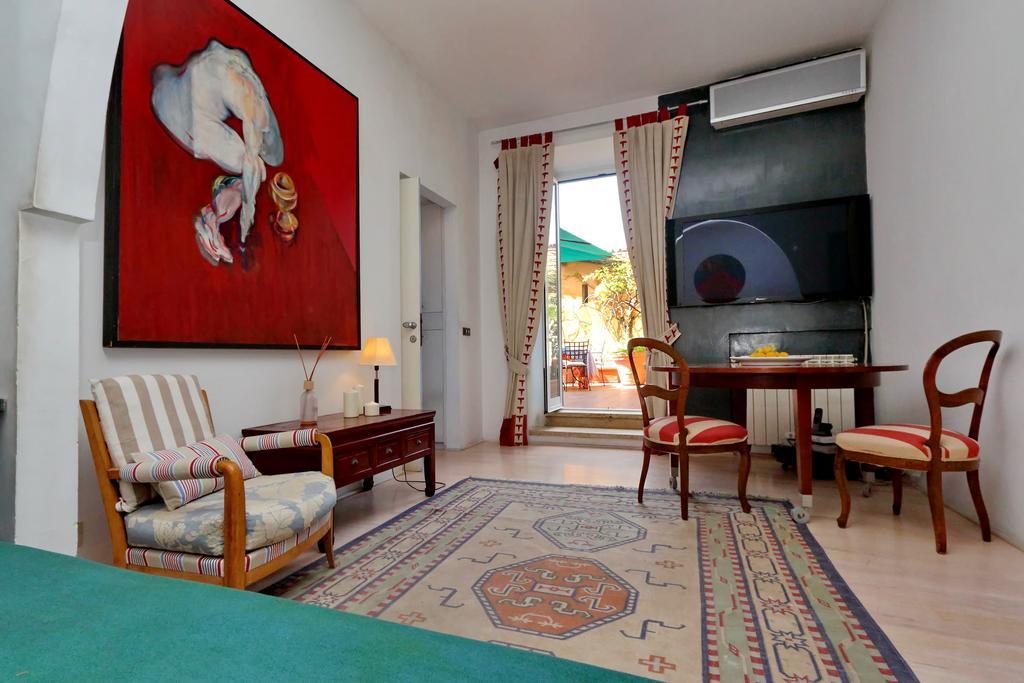 Apartment Garibaldi Rome