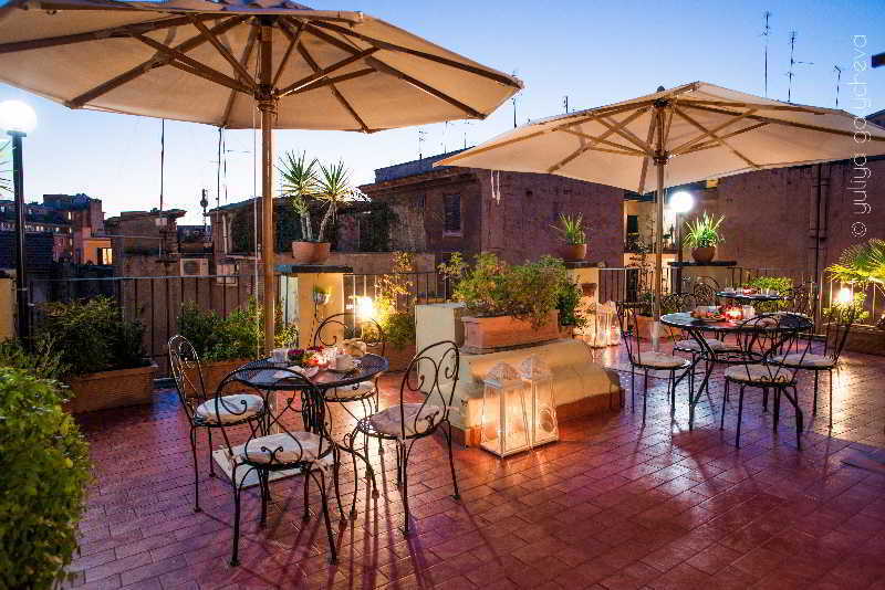 Dharma Boutique & 4*