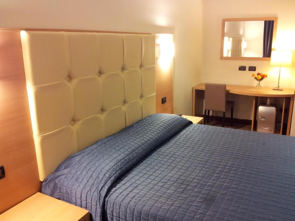 Guest house Cola Di Rienzo - In Rome