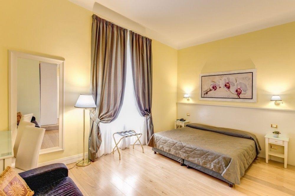 Bed & Breakfast Residenza Castrense 2*