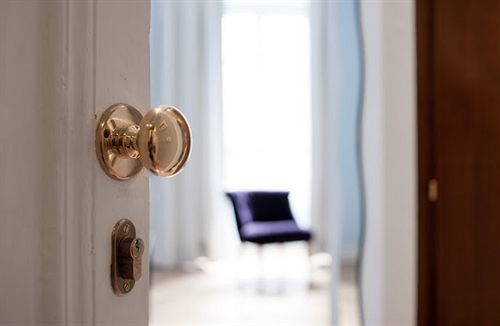 Rhome Hosting Guest house