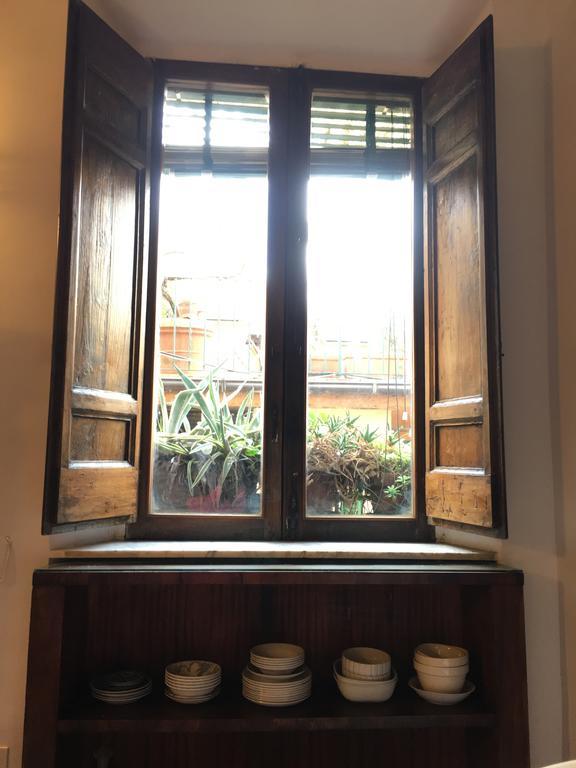 Pantheon Old Apartment *