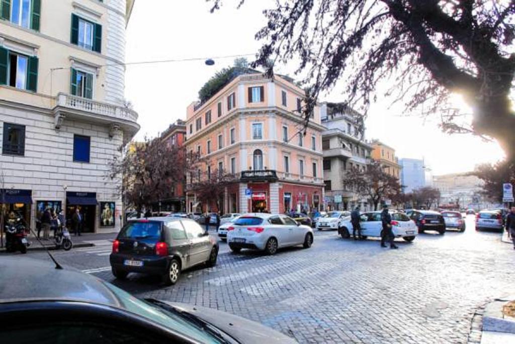 Apartment F&J - Cola Di Rienzo Rome