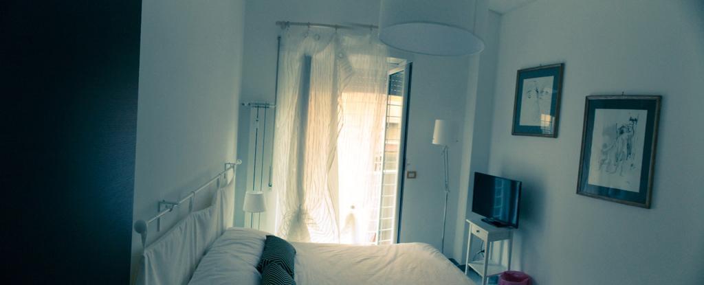 Flaneur Bed & Book Guest house