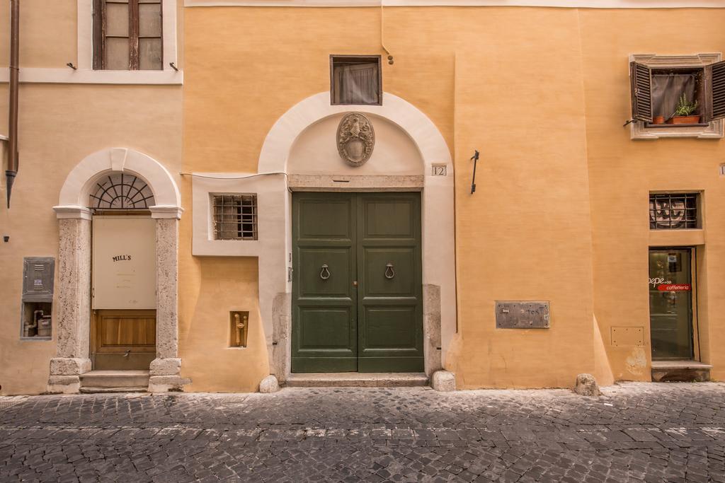 Appartamento Via Del Monte Della Farina * Rome