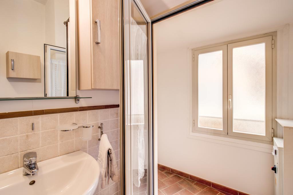 Appartamento Via Del Monte Della Farina Apartment *