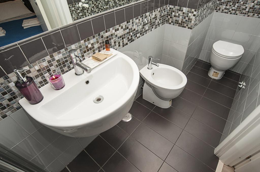 Flowerome Bed & Breakfast Roma