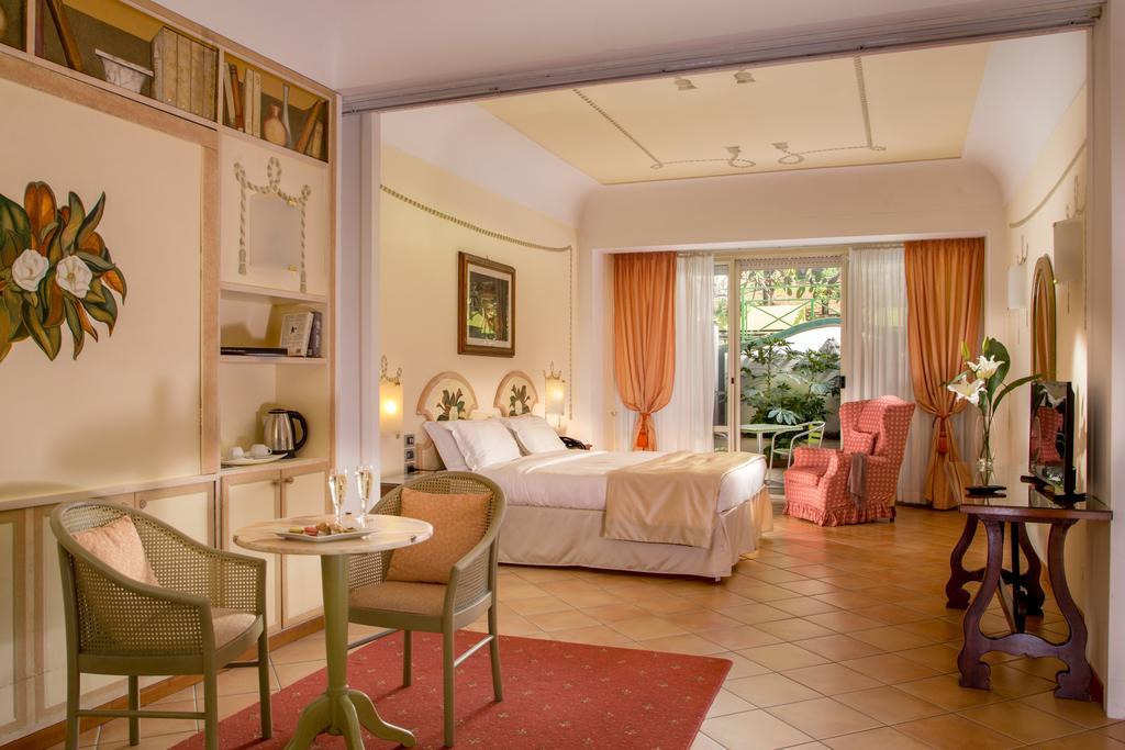 Shangri-la By Omnia 4*