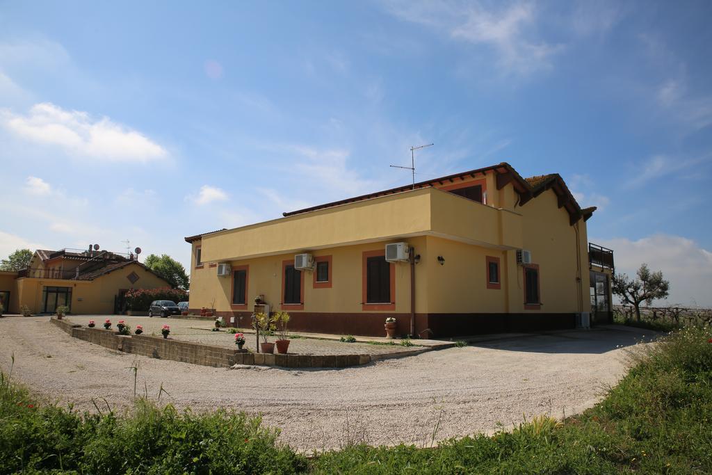 Grappoli Di Sole Farm stay Rome