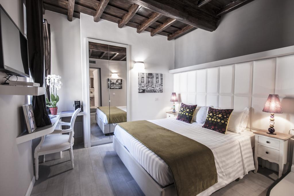 Guest house Town House Spagna- Luxury Rooms With Jacuzzi Bath Rome