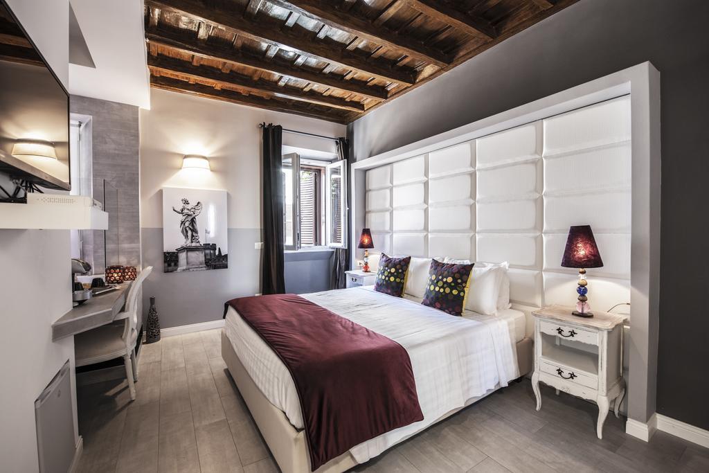 Town House Spagna- Luxury Rooms With Jacuzzi Bath Guest house Rome