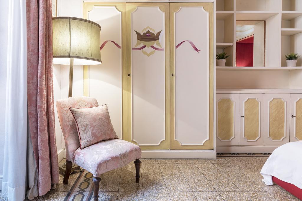 Apartment Piazza Colonna - Charme Holidays