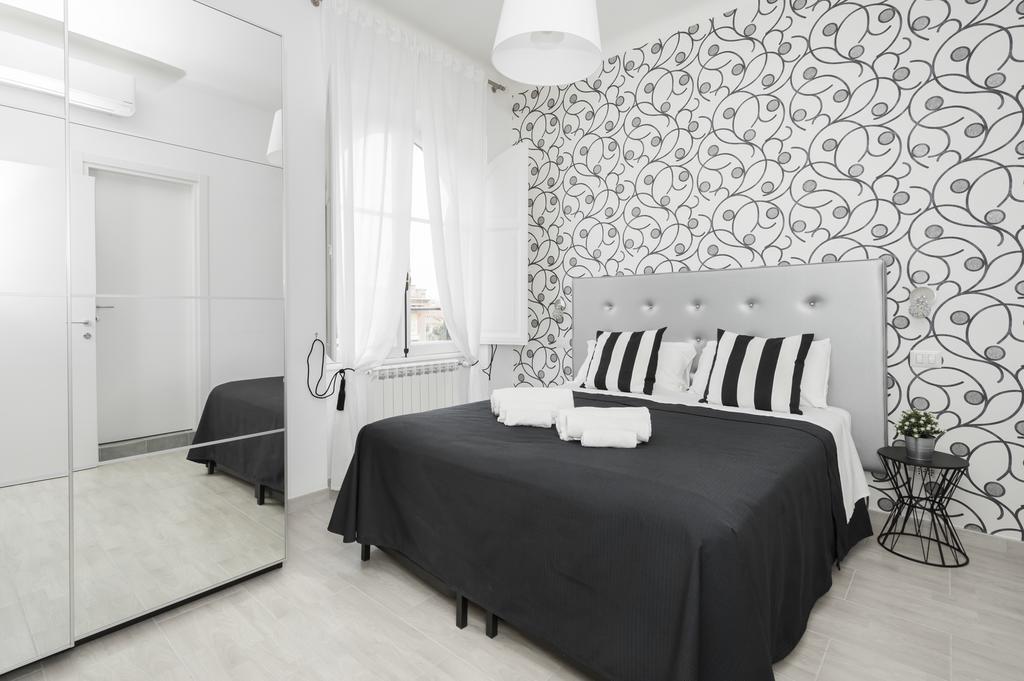 Black Colosseo Guest house *