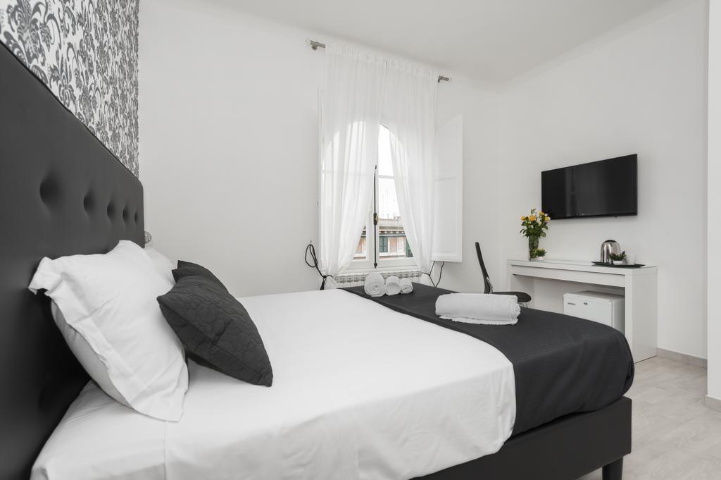 Black Colosseo Guest house *