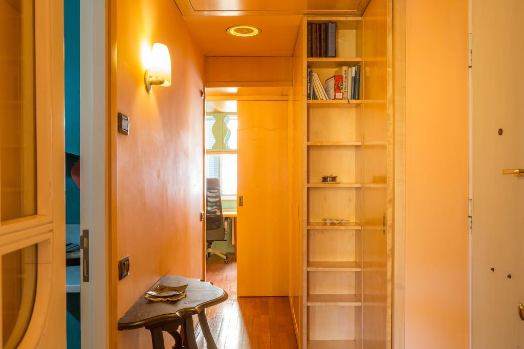 Apartment Friendly Domus Al Colosseo Rome