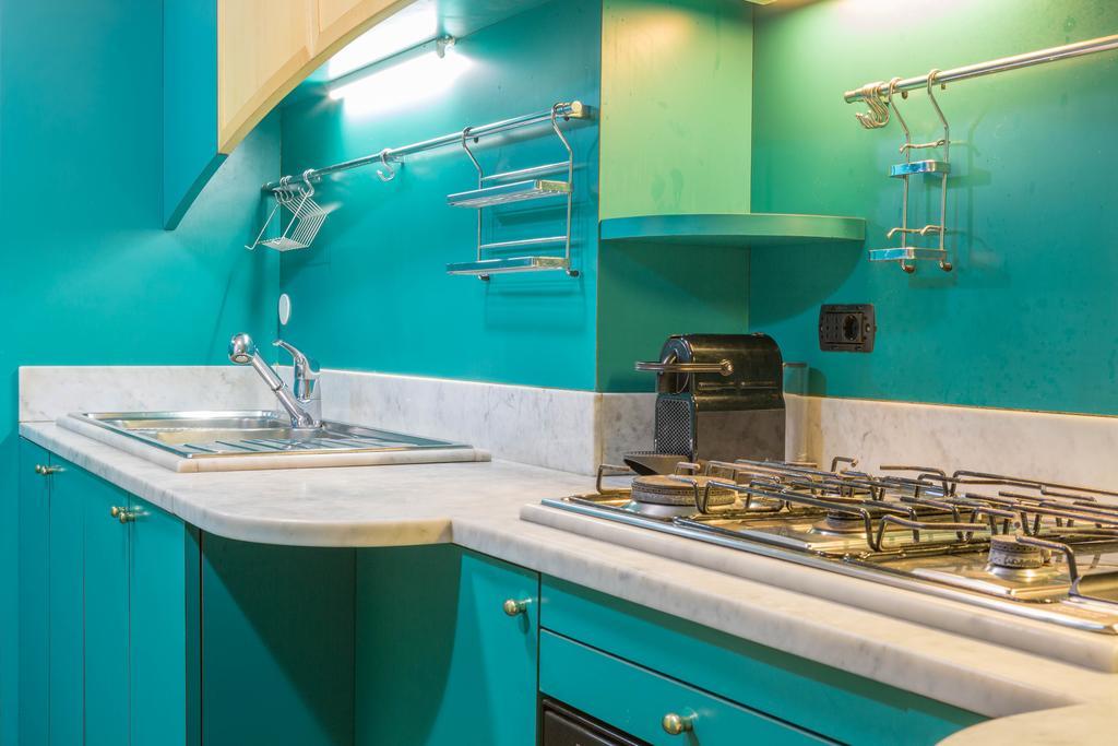 Apartment Friendly Domus Al Colosseo Rome
