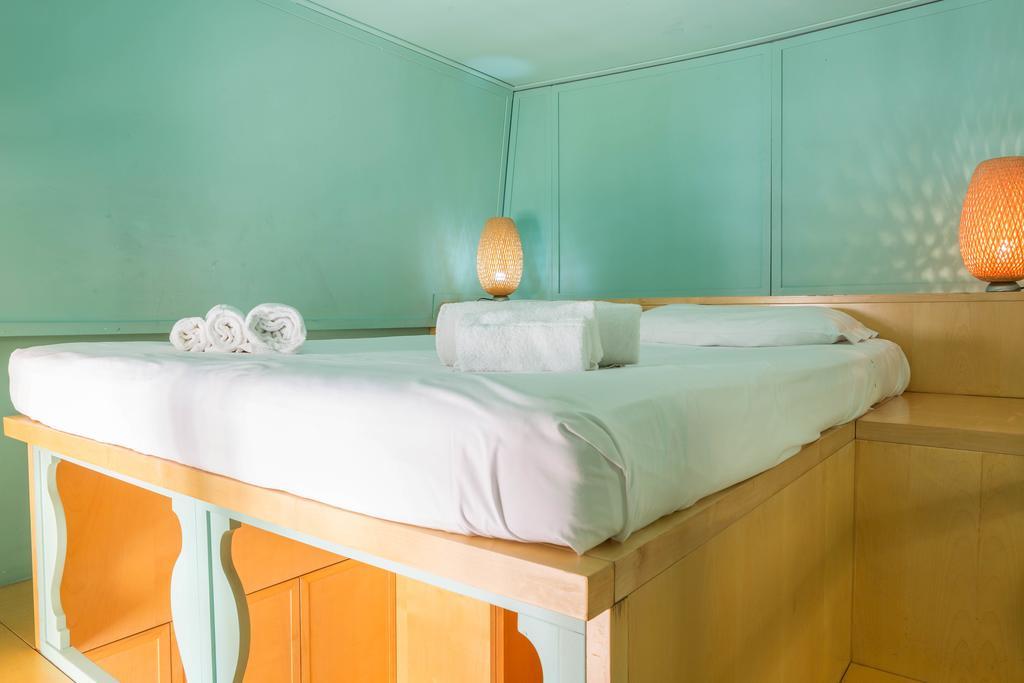 Apartment Friendly Domus Al Colosseo Rome