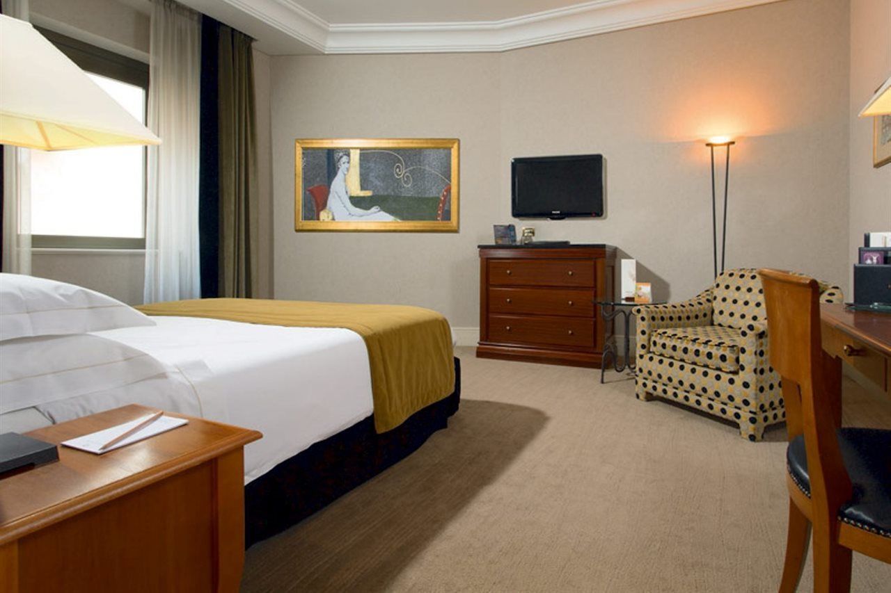 Dei Mellini Hotel 4*