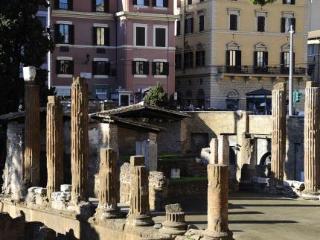 Dependance Pantheon Rome