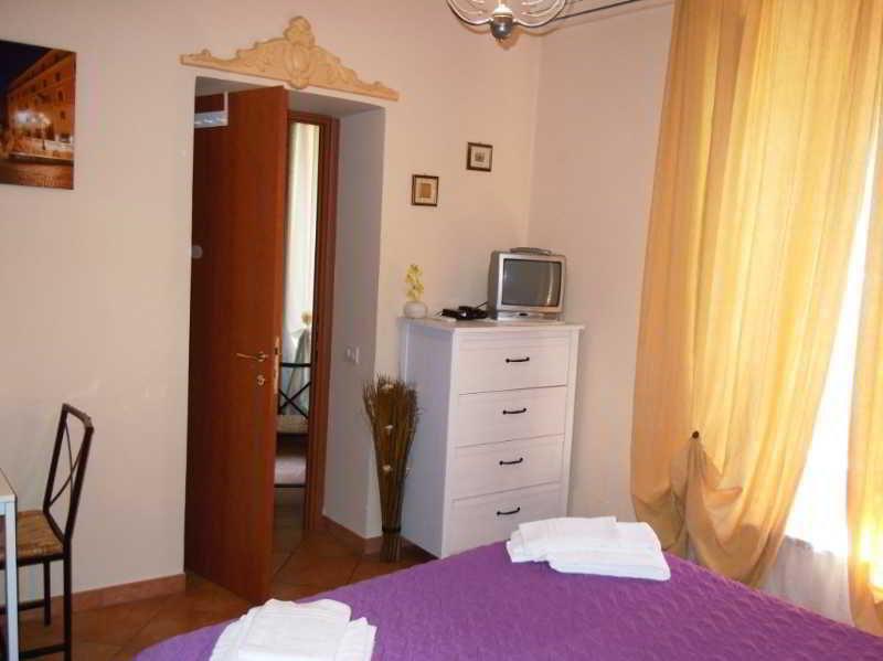 Hotel Il Grillo Ai Fori Romani Rome