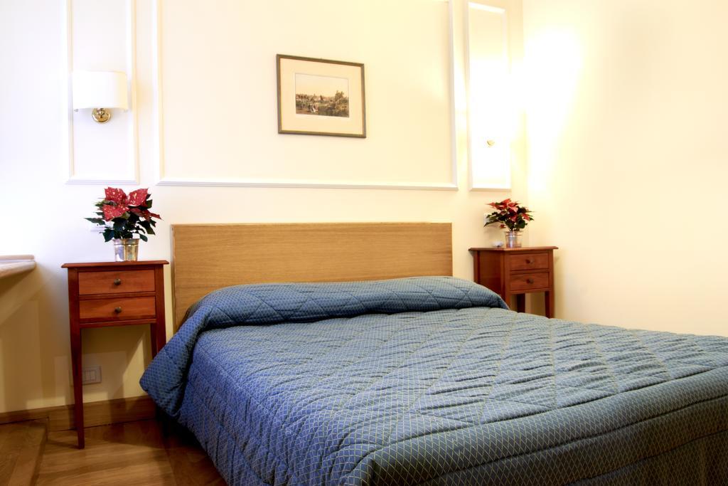 Bed & Breakfast Domus Cavour 3*