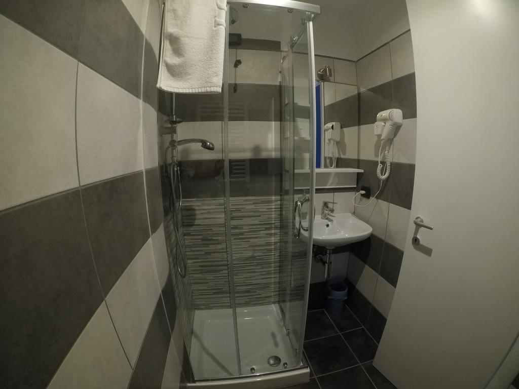 Julius Caesar 183 Guest house Rome
