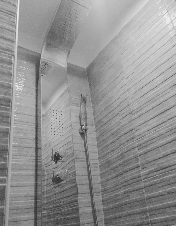 Bed Cinecittadue Rome