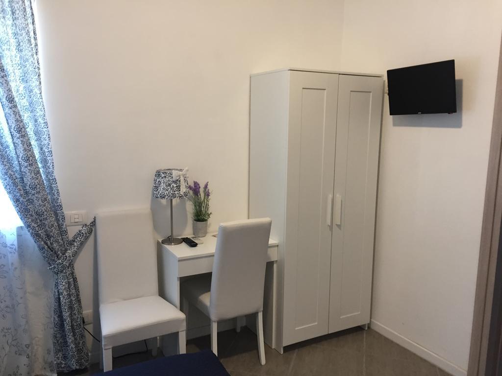 Aquarius Rome Bed & Breakfast Rome