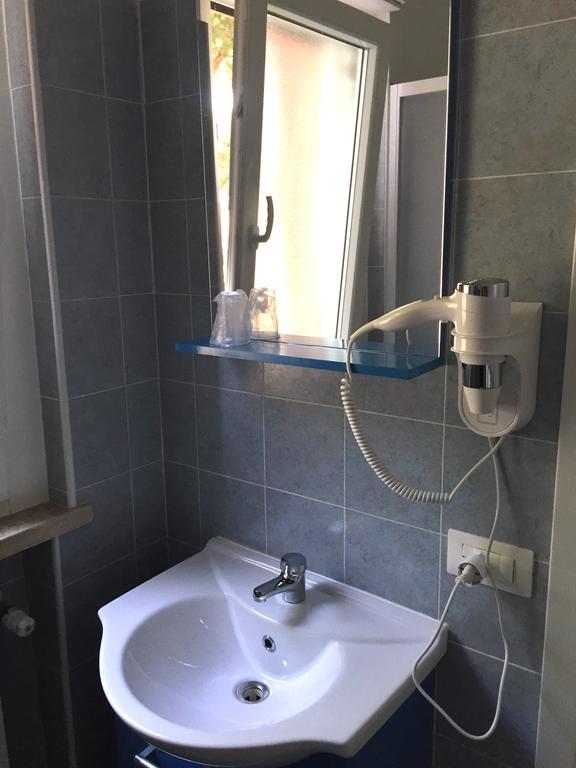 Aquarius Rome Bed & Breakfast Rome