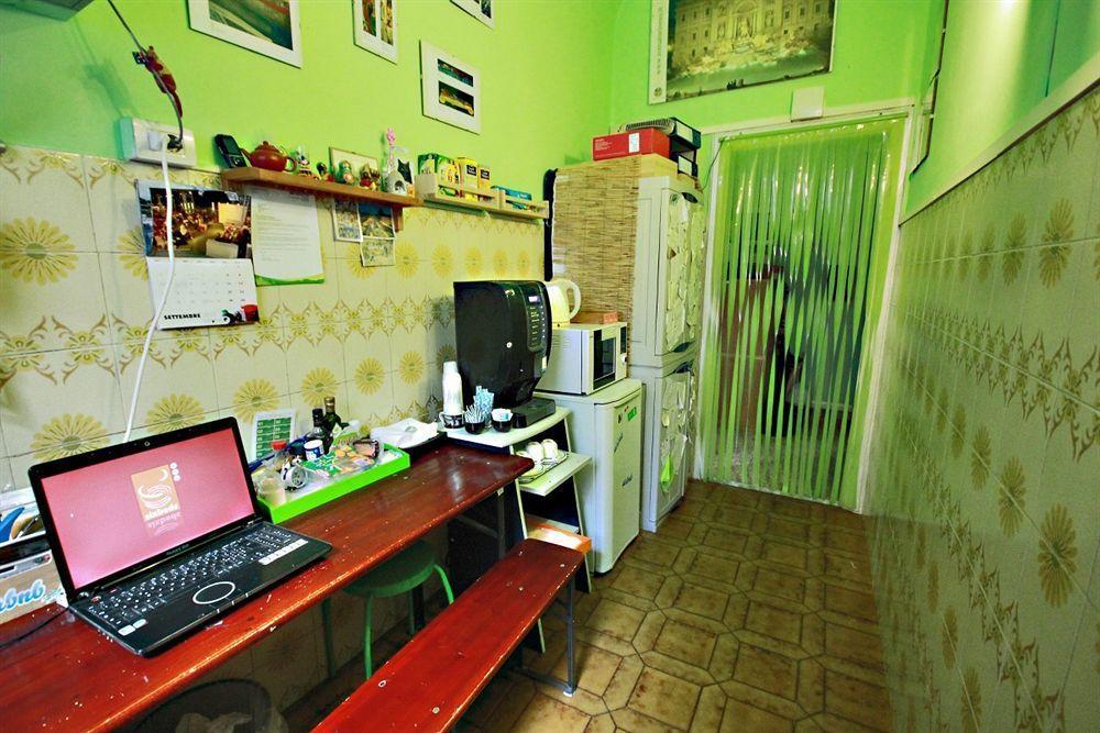 Sixbeds Guest house 2*