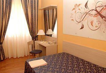 21 Aprile House Bed & Breakfast 2*