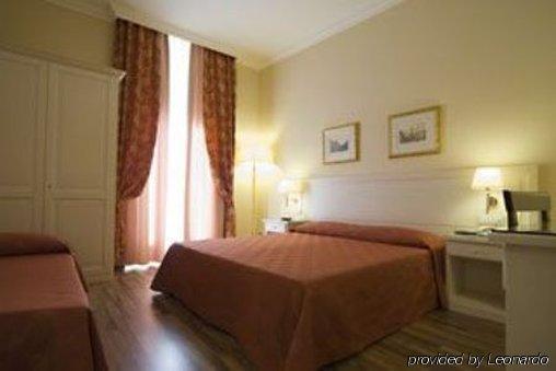 Residenza Domiziano Bed & Breakfast 3*