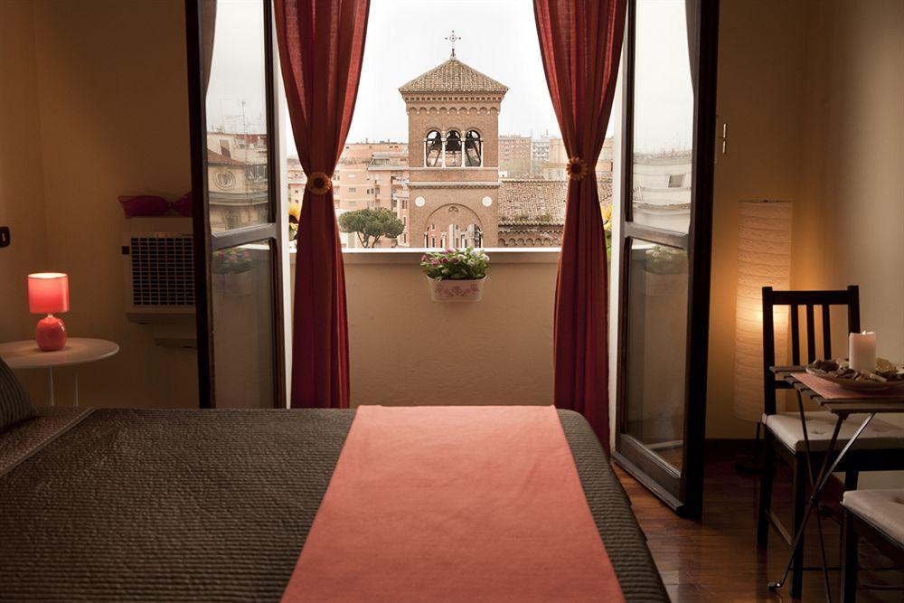 Piazza San Giovanni Bed & Breakfast