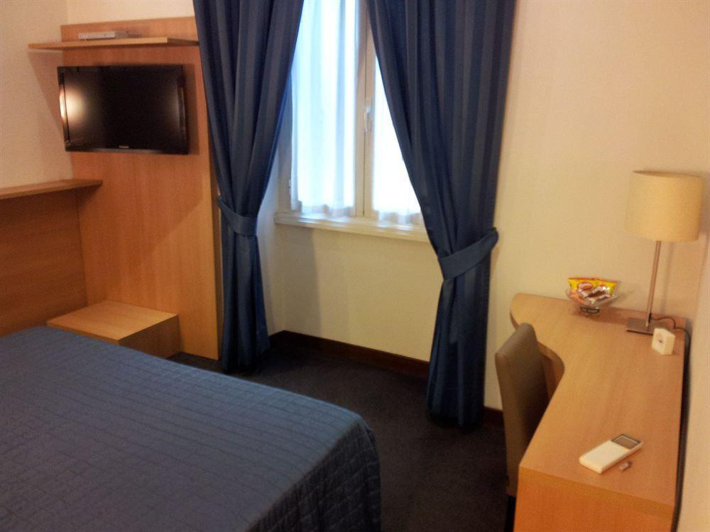 Guest house Cola Di Rienzo - In 2*