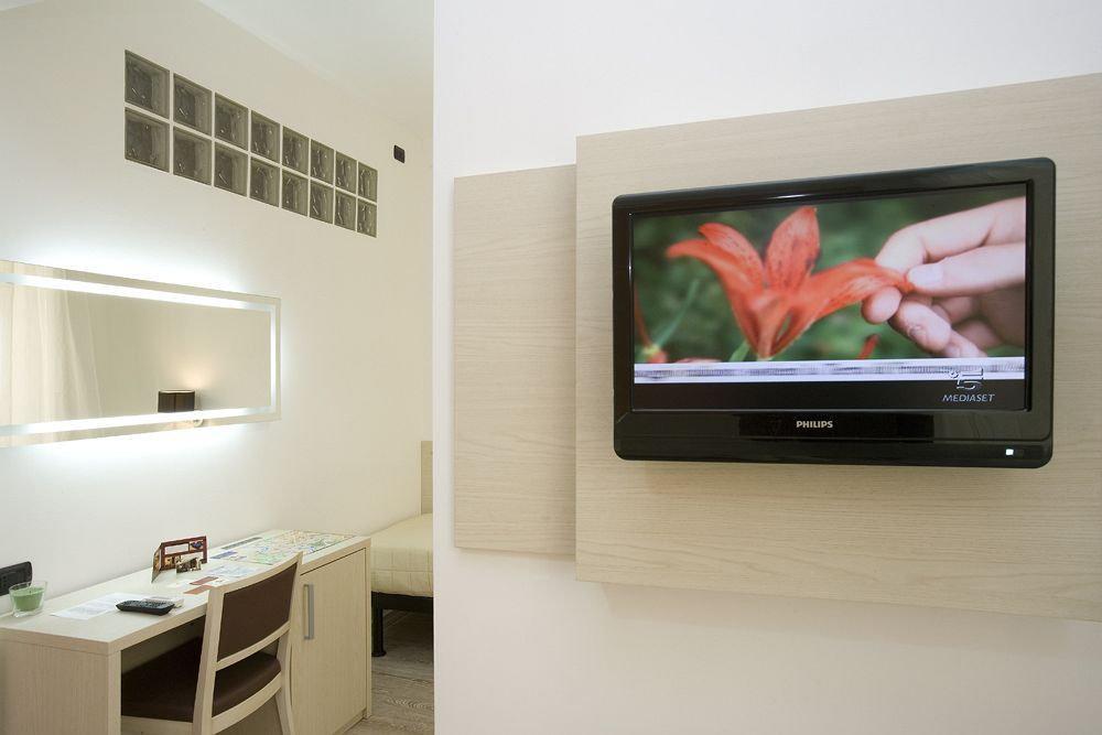 Cola Di Rienzo - In Guest house 2*