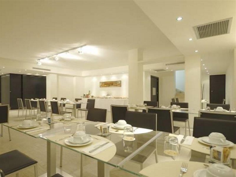 Time Relais & Sport Rome