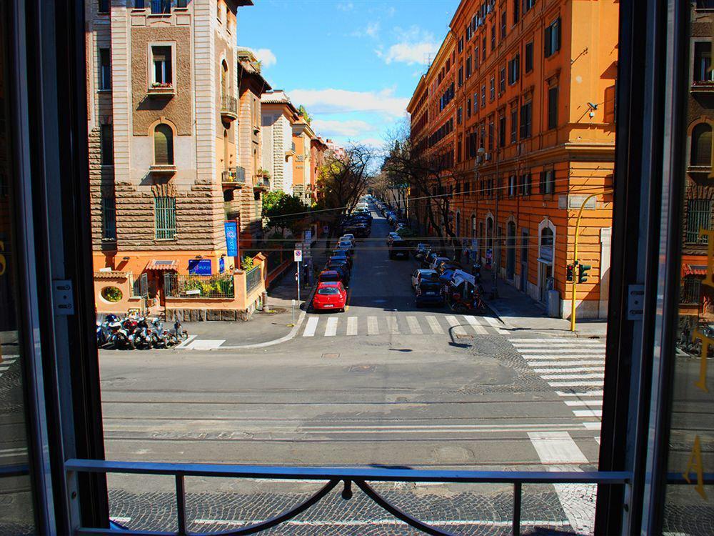 In Vale&hillary Colosseo 2* Rome