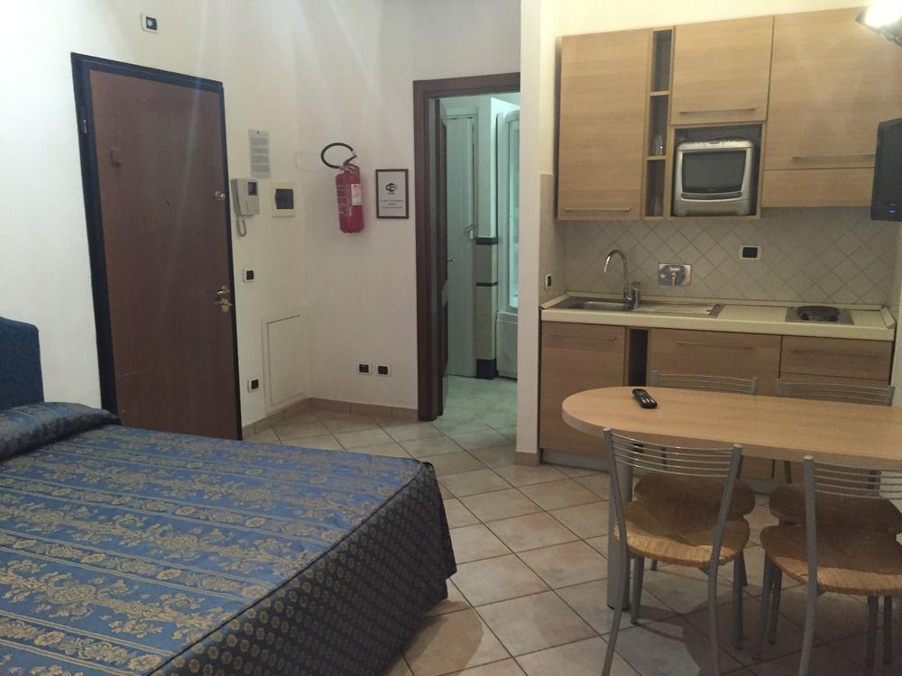 Apollo Colosseo Hotel 3*