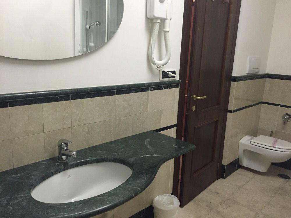 Apollo Colosseo Hotel 3*