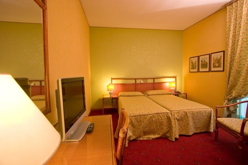 Laurentia 3* Rome