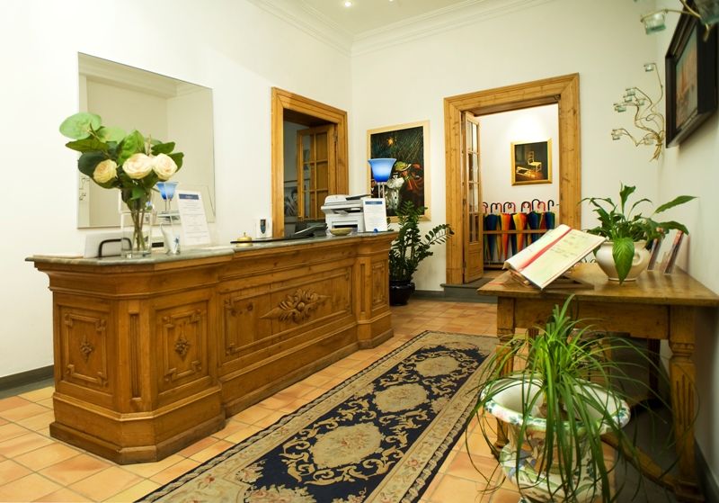 Hotel Cairoli 4*