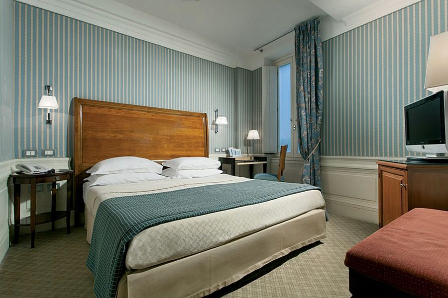 Stendhal Luxury Suites 4*