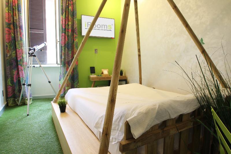 Magenta Pantheon Navona 4*