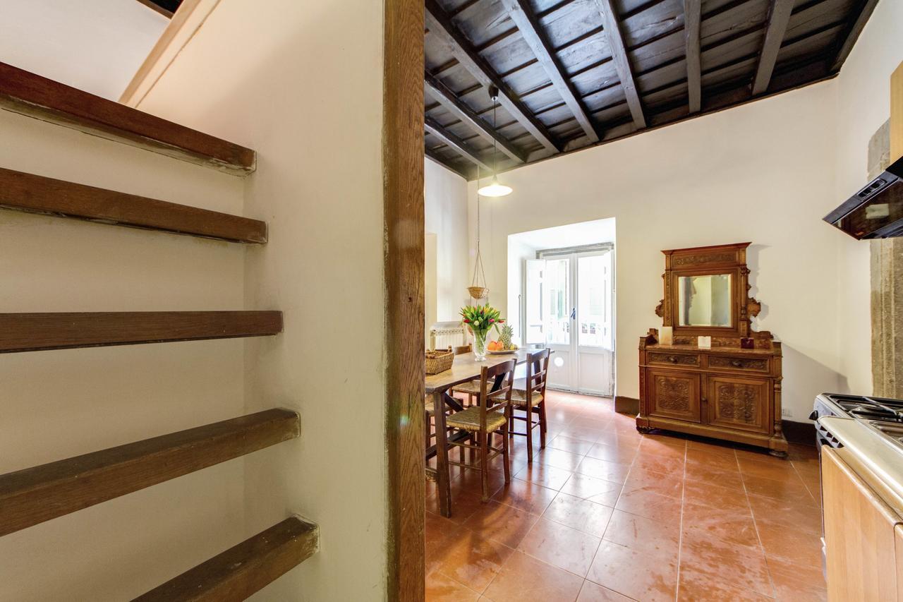 Campo Dei Fiori Stunning And Quiet Apartment