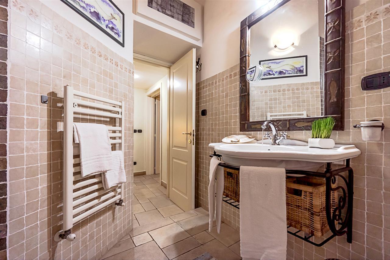 Apartment Palazzo Farnese Historical Rome